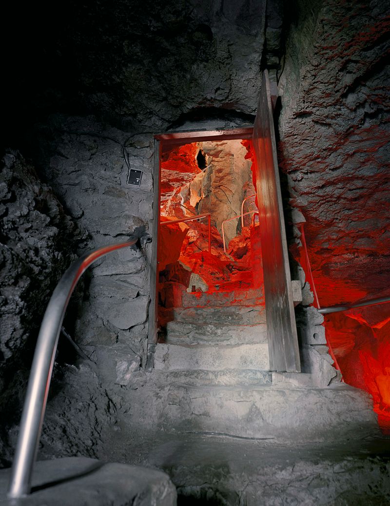 © Austin Irving - Doorway, Wonder World Cave, San Marcos, Texas, USA, 2020