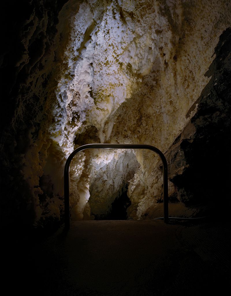 © Austin Irving - Image from the SHOW CAVES photography project