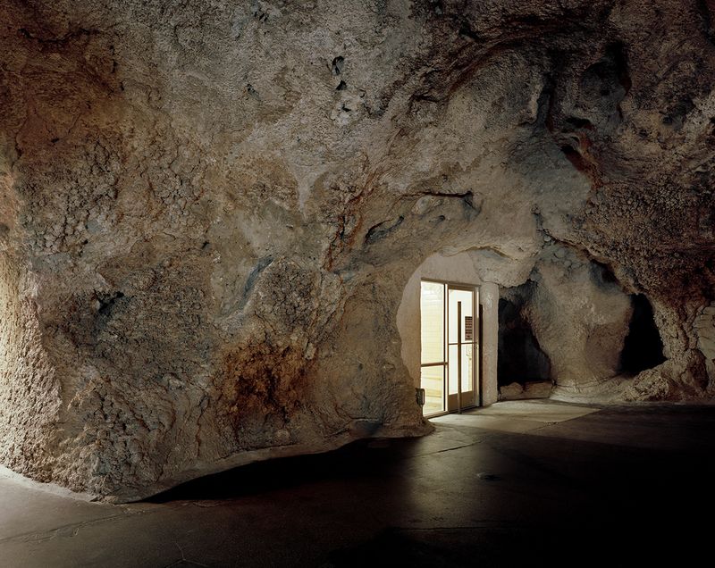 © Austin Irving - Image from the SHOW CAVES photography project