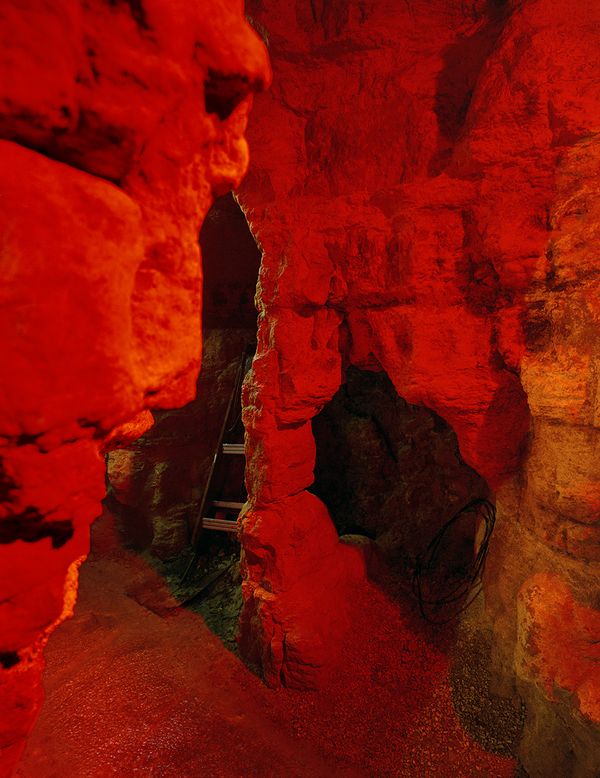 © Austin Irving - Red Arches, Crystal Lake Cave, Dubuque, Iowa, USA, 2020 – 4×5 Color Negative – Archival Lightjet Print on Dibond
