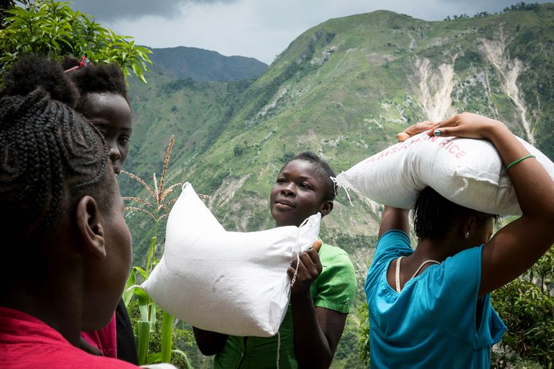 © Cristina Baussan - Image from the Stay with Me photography project