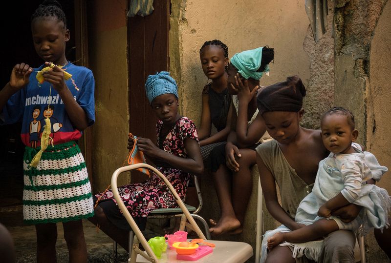 © Cristina Baussan - Image from the Stay with Me photography project