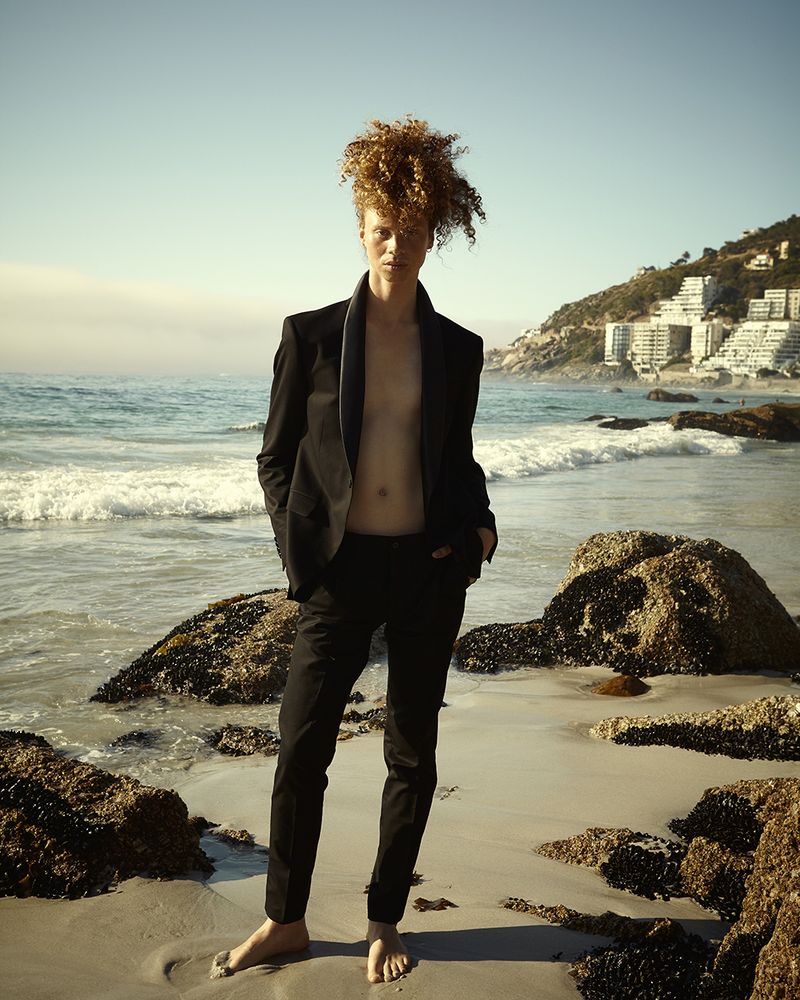 © Heidi Rondak - Smoking: Giorgio Armani Rings: vintage @ Vestiaire Collective