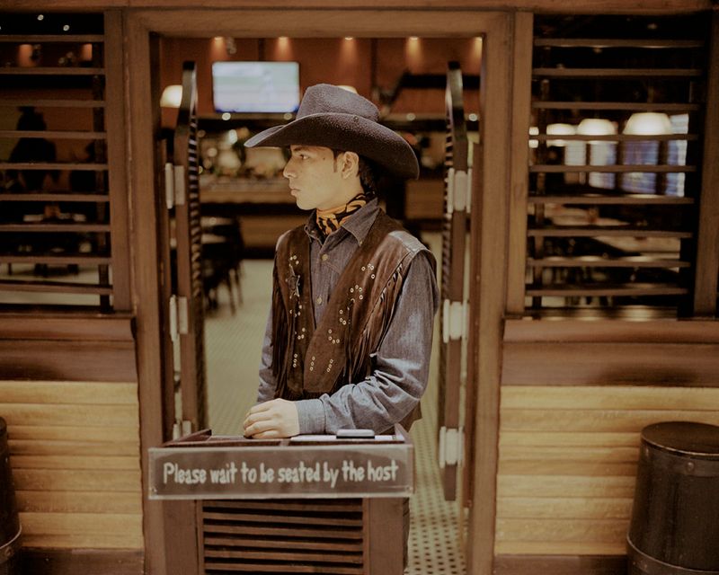 © Valentino Bellini - Image from the Karachi_City of Eagles photography project