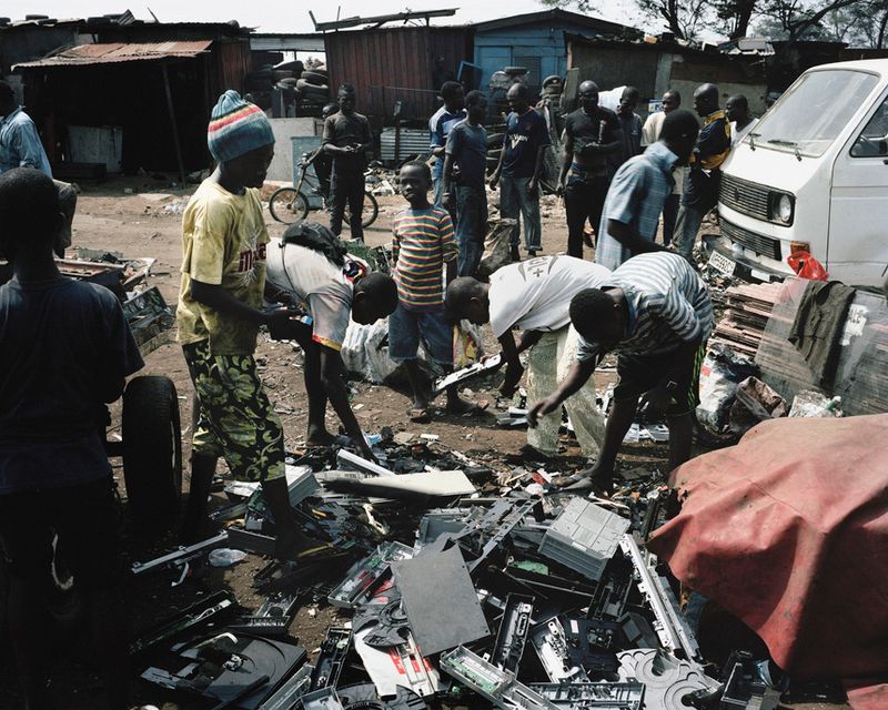 © Valentino Bellini - Image from the BIT ROT Project photography project