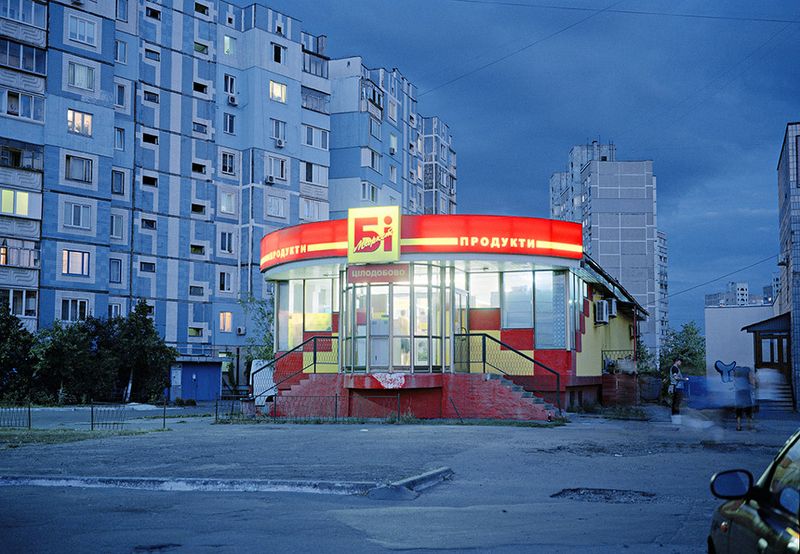 © Sasha Rudensky - Image from the Brightness photography project