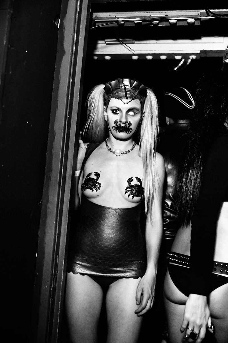 © Ambra Vernuccio - Image from the BEhind the Curtains:          The Ballad of sexual independency photography project