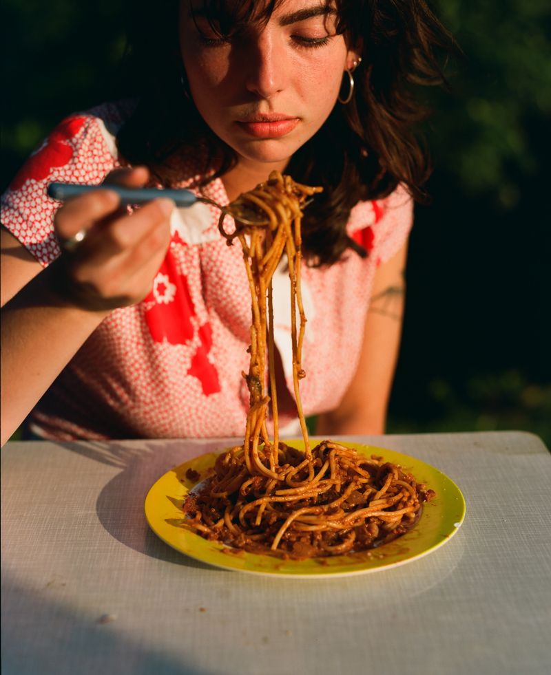 © Tengbeh Kamara - Image from the Two Warm Weeks photography project