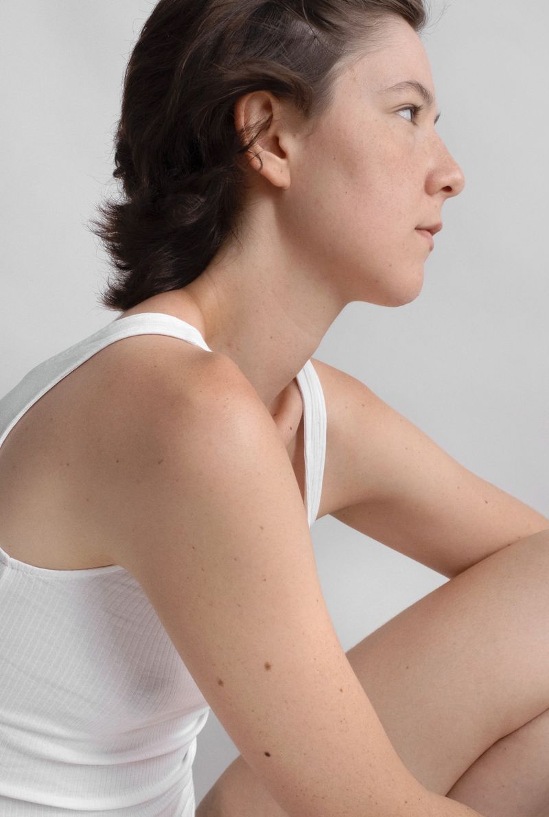 © Roxana Rios - FIGURE, FORM excerpt from sequence from BÁRBARA, one of over 20 participants,  2020 ongoing