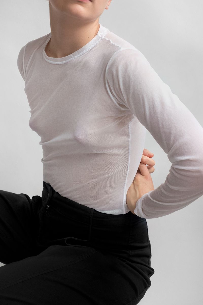 © Roxana Rios - FIGURE, FORM excerpt from sequence from JOS, one of over 20 participants,  2020 ongoing