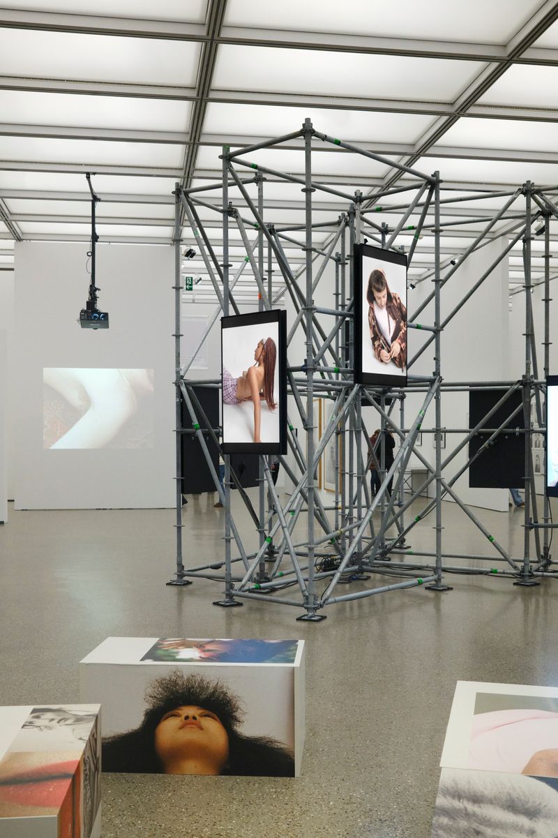 © Roxana Rios - Image from the FIGURE, FORM photography project