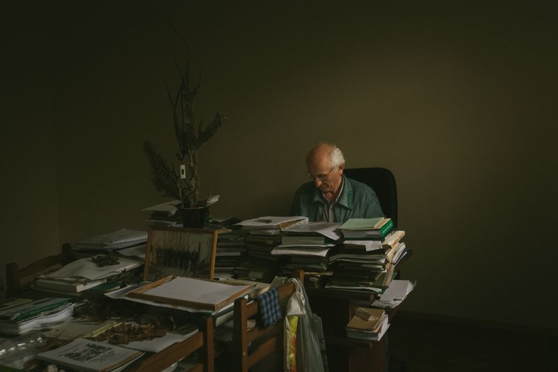 © Natalya Madilyan - Vitaly Leiba, Director of the Forest Experimental Station ABNILOS at his workplace.