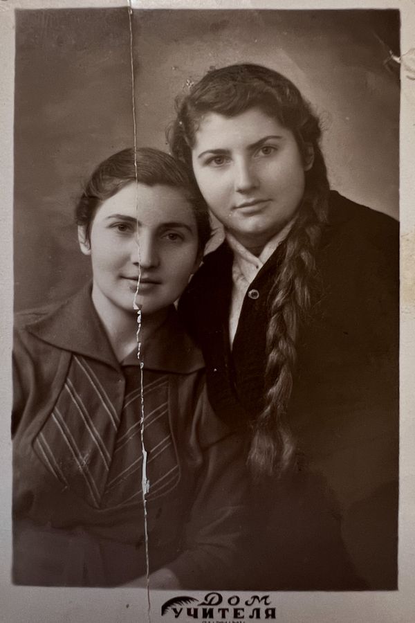 © Natalya Madilyan - Image from the Look at Us Tenderly photography project