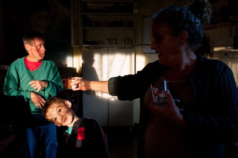 © Ilana Bar - Image from the transparências de lar photography project