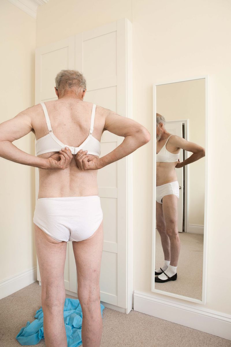 © Lisa Carletta - Image from the The ordinary life of Alison Martinu photography project