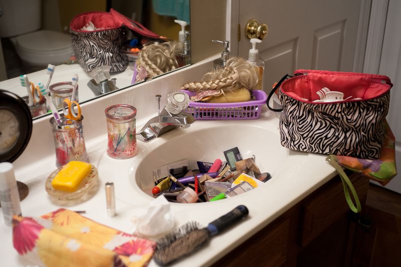 © Melissa Spitz - Mom's Sink, 2015