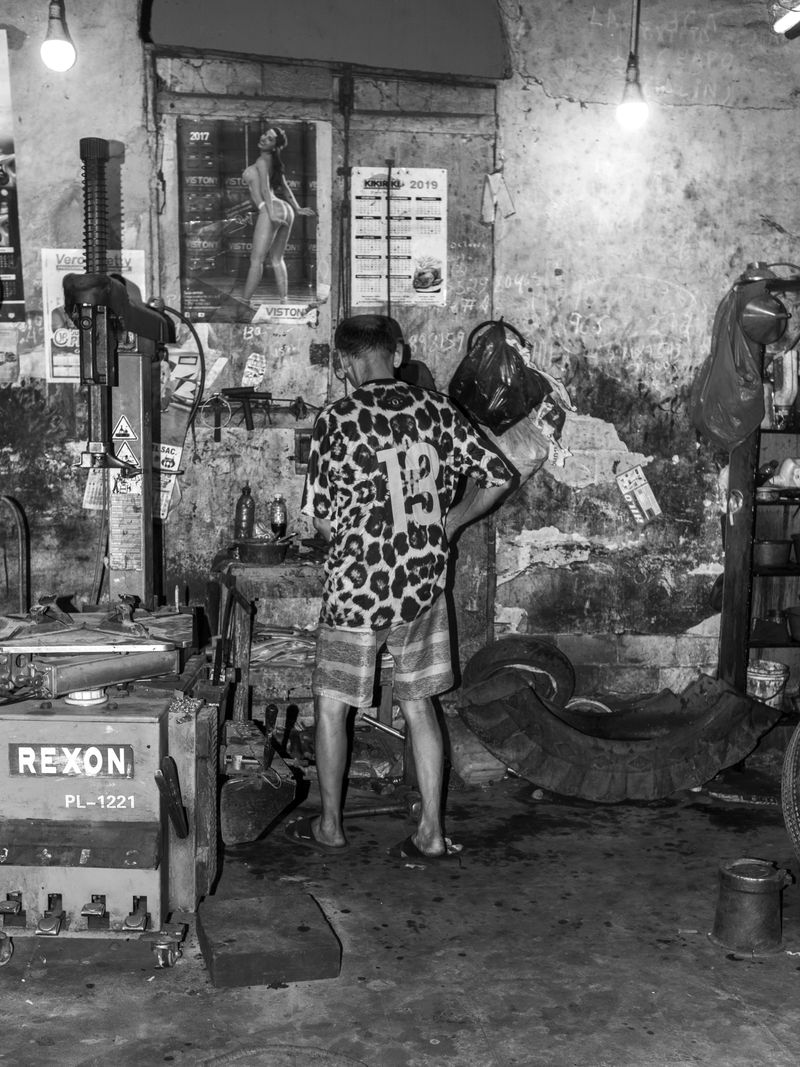 © Musuk Nolte - Image from the The Jaguar Dies in a Defensive Position photography project