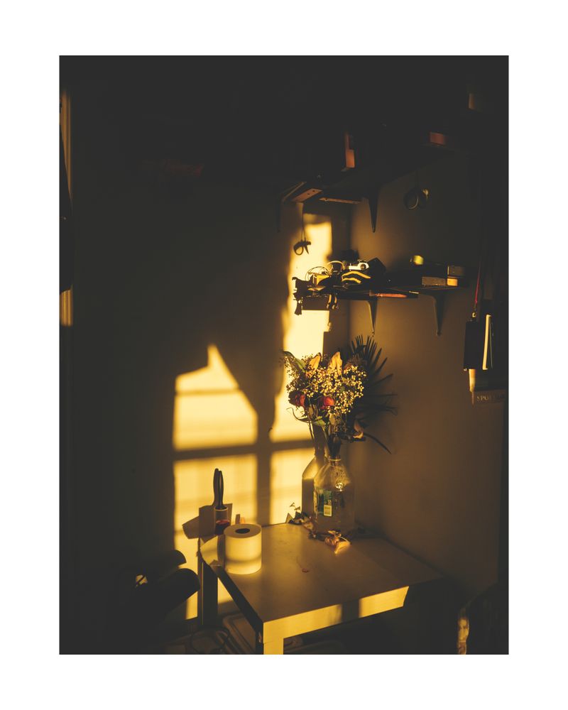 © Pratya Jankong - Image from the Bed Checks photography project