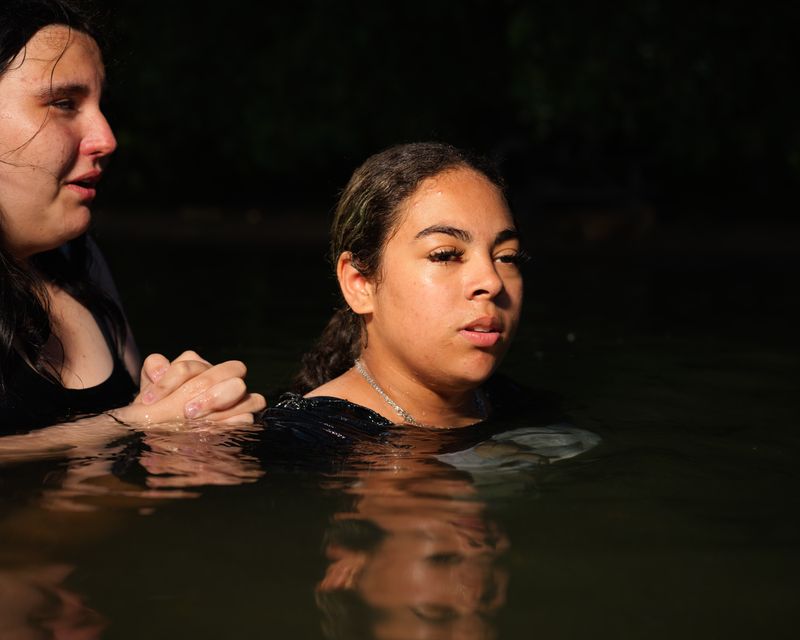 © Tommy Keith - Swimming, 2025