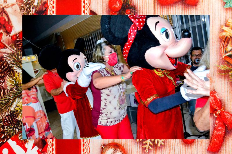 © Rafael Adorján - Image from the My Aunt's Christmas photography project