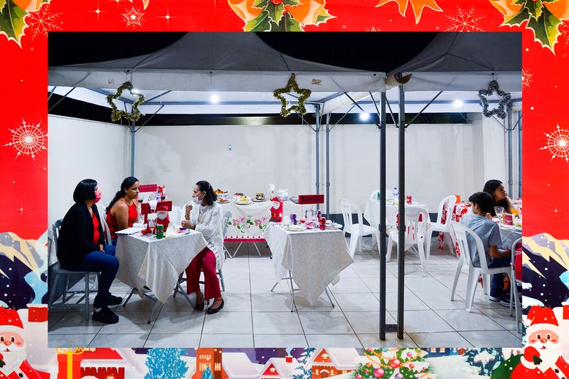 © Rafael Adorján - Image from the My Aunt's Christmas photography project