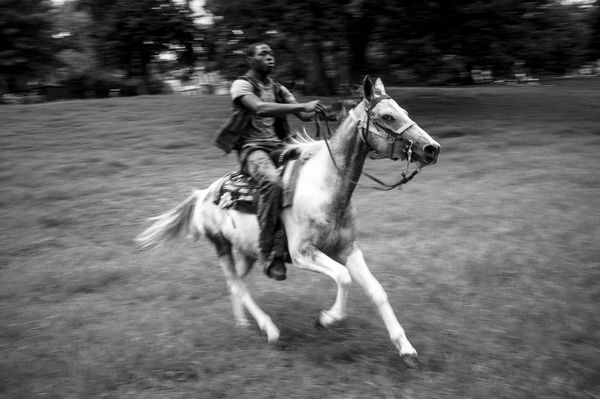 © Charles Mostoller - Image from the Philadelphia's Concrete Cowboys photography project