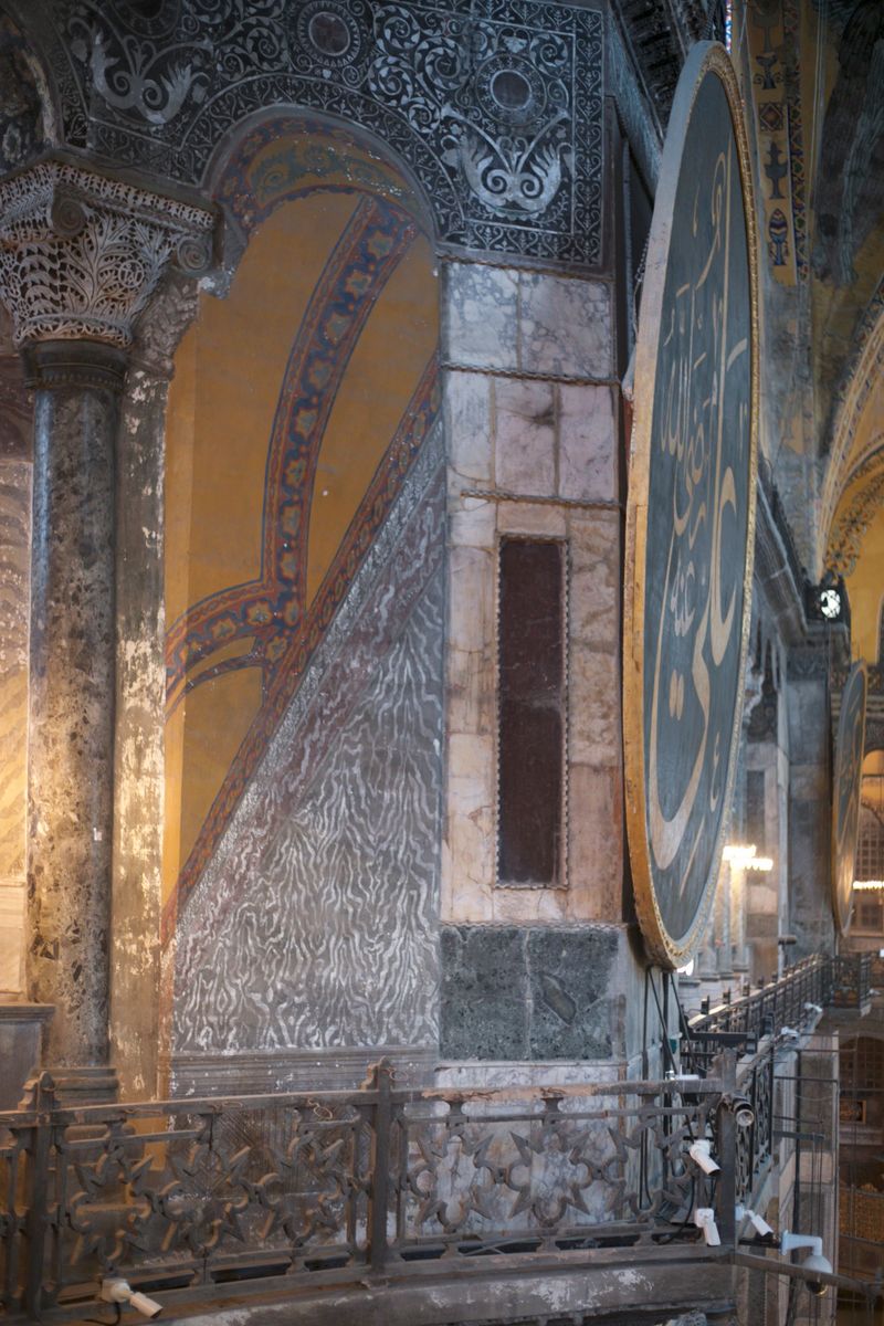 © Desiree kong - Image from the Powerlines photography project