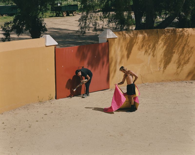 © Sophie Ebrard - Santi mimics the bull