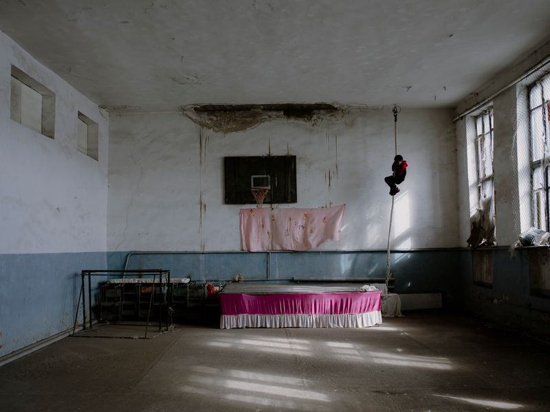 © Alexandre BAGDASSARIAN - Image from the The color of pomegranate photography project