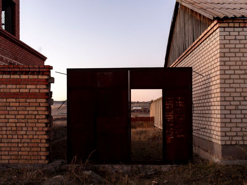 © Alexandre BAGDASSARIAN - Image from the The color of pomegranate photography project