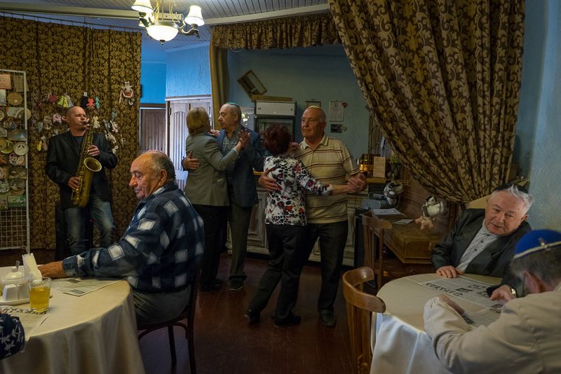 © Stanislava Novgorodtseva - Holocaust Remembrance Day in the Jewish Community. Yevpatoria city