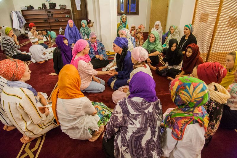 © Chiara Ferronato - A conversion in the gynaeceum of Granada’s Major Mosque during Ramadan.