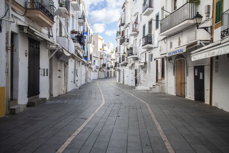 © Chiara Ferronato - Image from the Winter in Paradise photography project