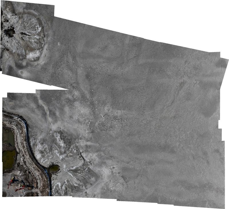 © Yue Hu - 38° 45' 23.508" N, 117° 34' 28.14" E