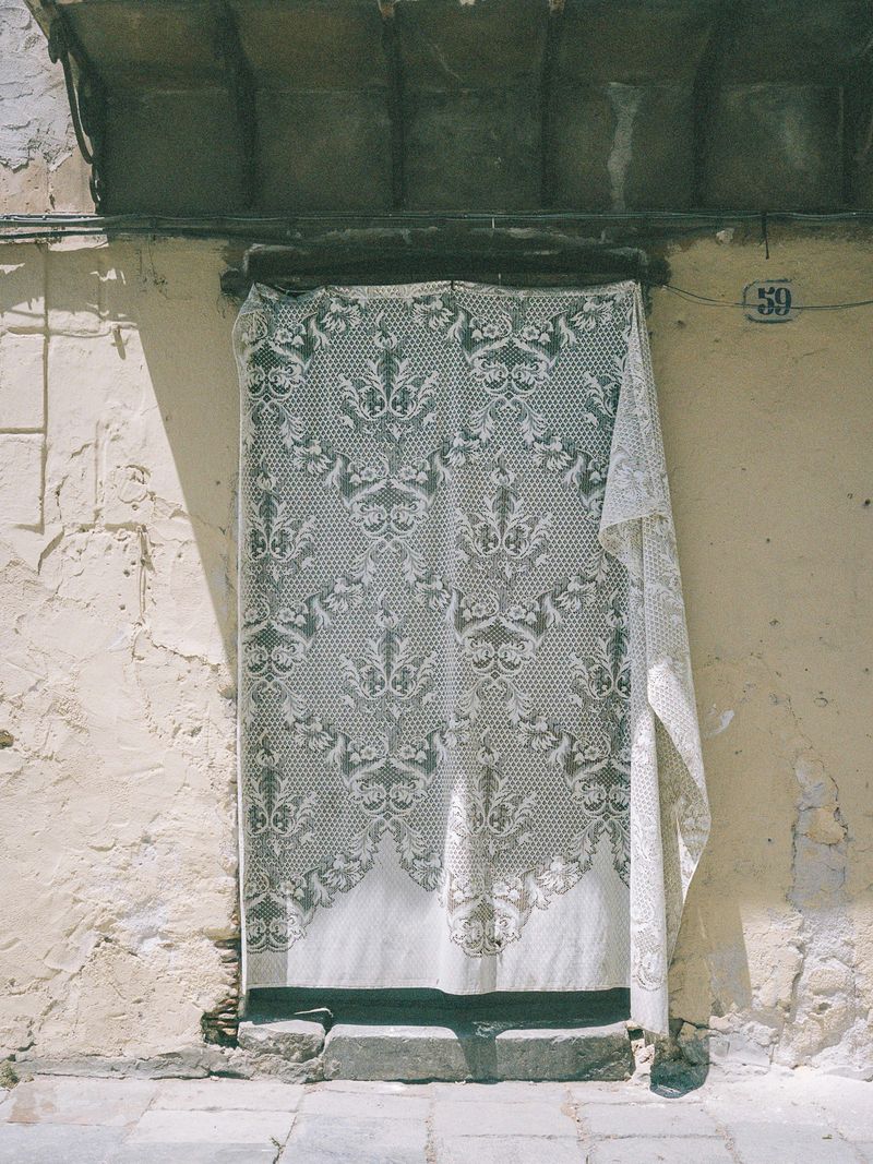 © Tiziana Amico - Image from the Zagara—Ogni fiore porta il profumo del suo segreto photography project