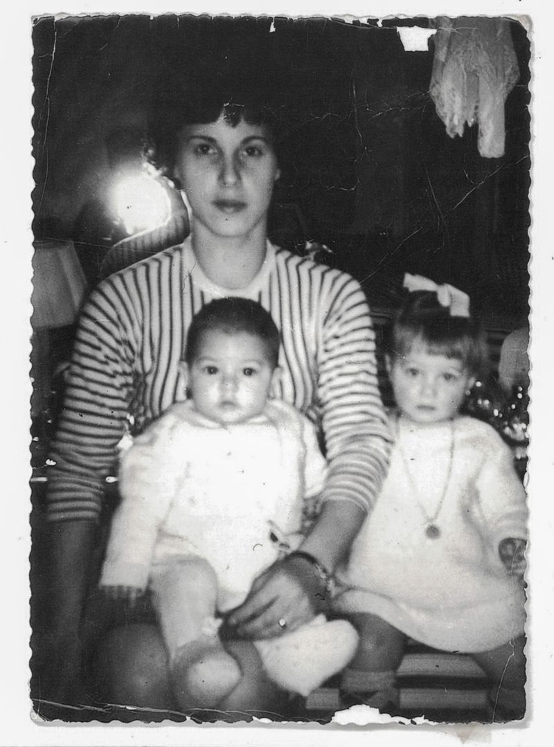 © Tiziana Amico - Image from the Zagara—Ogni fiore porta il profumo del suo segreto photography project