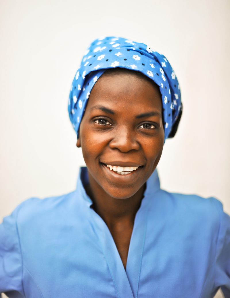 © Rosa van Ederen - Image from the The women of the Seaweed Center photography project