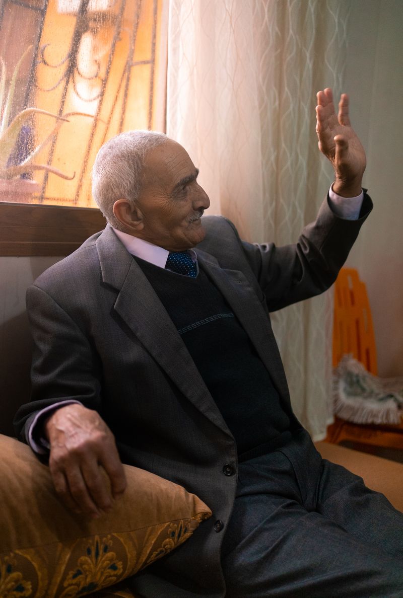 © Mayssa Jaoudat - Image from the Suzanne, Long Road photography project