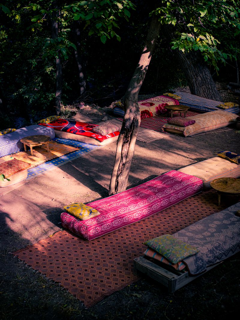 © Mayssa Jaoudat - Image from the Suzanne, Long Road photography project