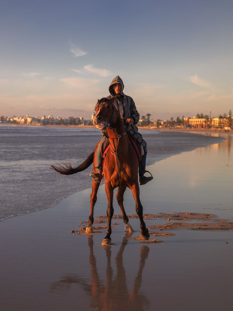© Mayssa Jaoudat - Image from the Suzanne, Long Road photography project
