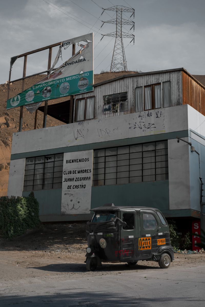 © Leonardo Vasquez - Image from the Mi Lima destilada photography project