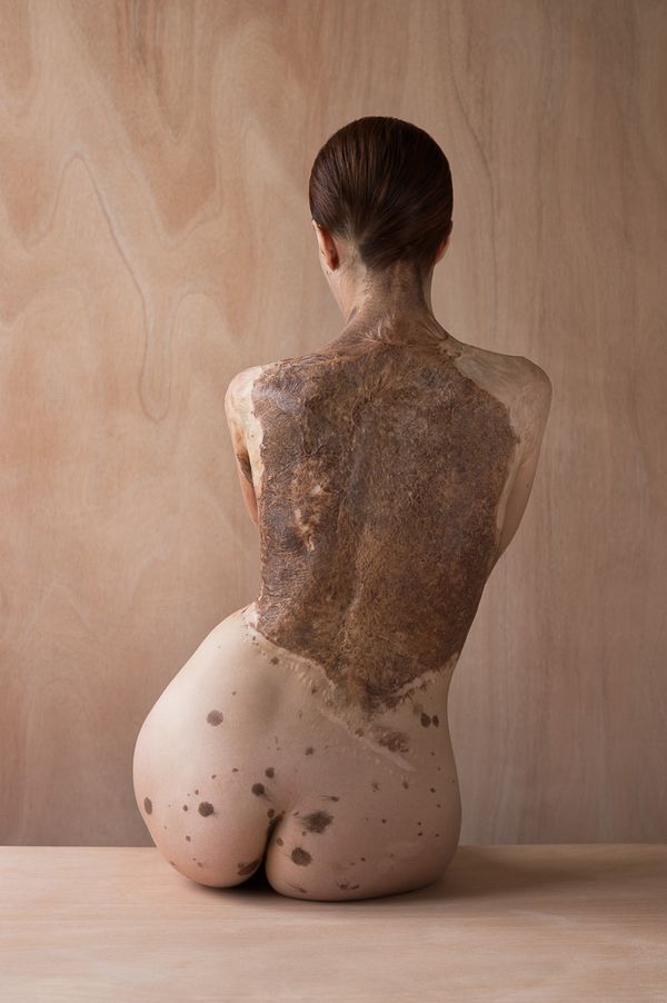 © Isabelle Chapuis - Image from the Praise of the living photography project