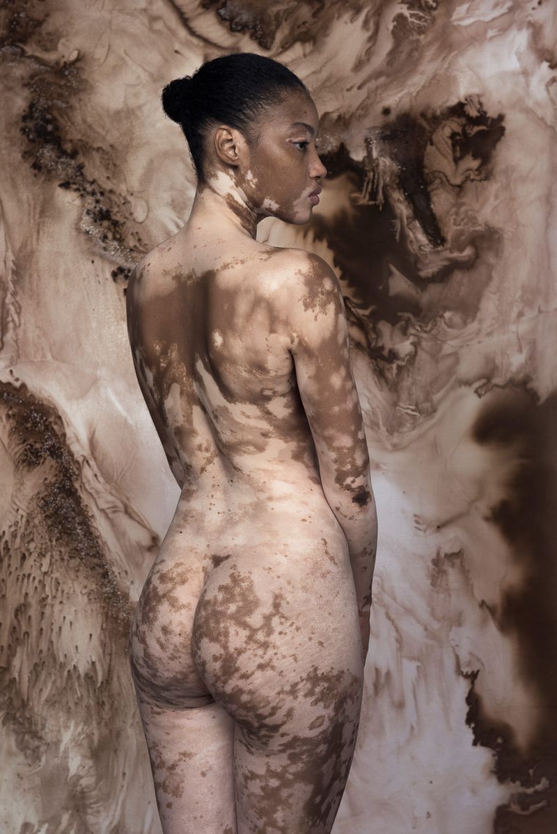 © Isabelle Chapuis - Image from the Praise of the living photography project