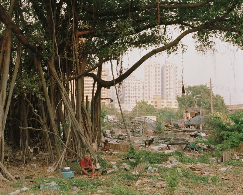 © Lek Kiatsirikajorn - Image from the Lost in Paradise photography project