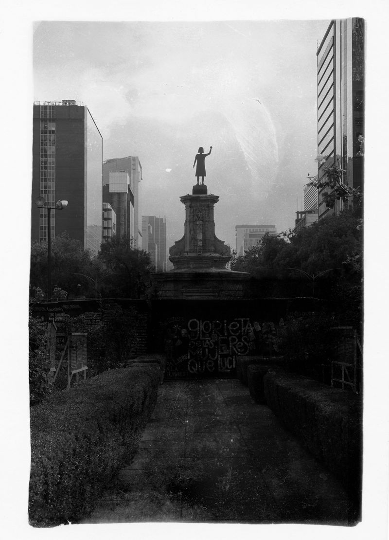 © Lisa Gervassi - Roundabout of the Women who Fight, in Mexico City.
