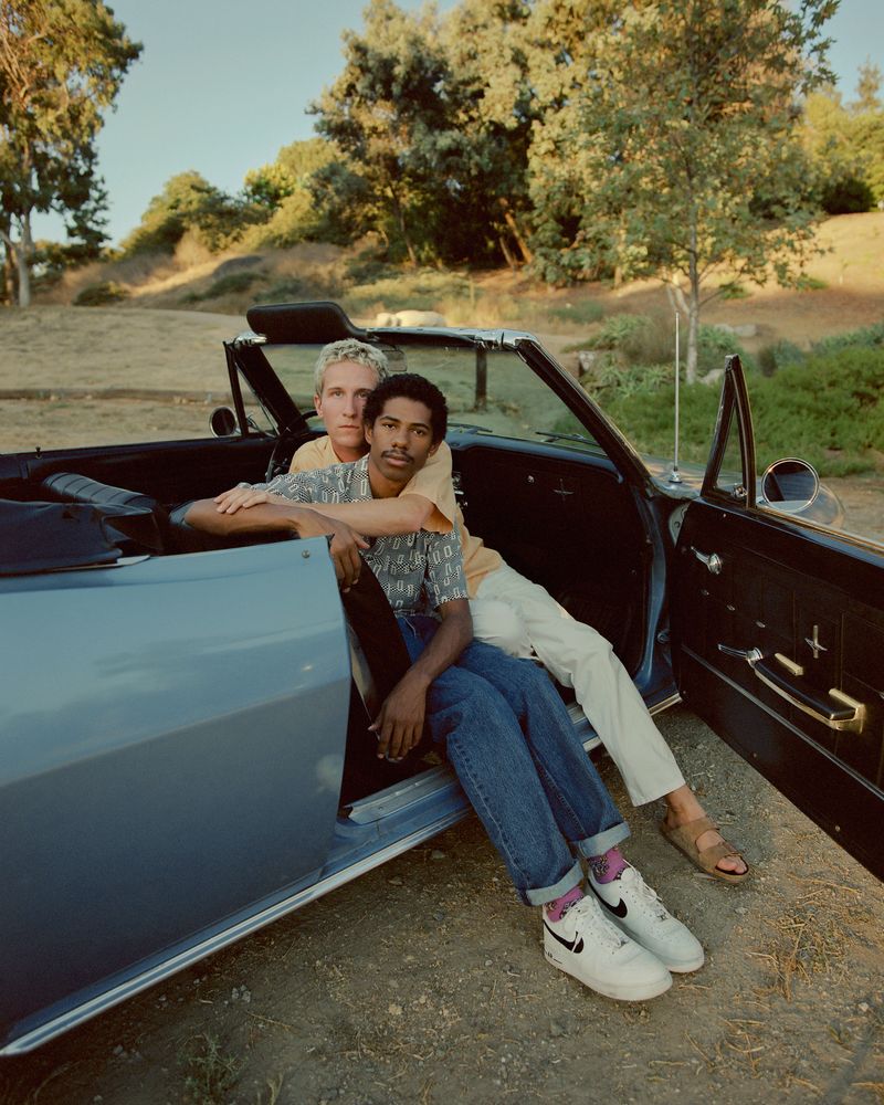 © Ryan Pfluger - Image from the Holding Space photography project