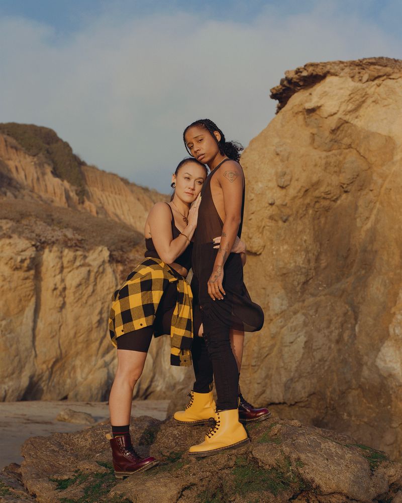 © Ryan Pfluger - Image from the Holding Space photography project