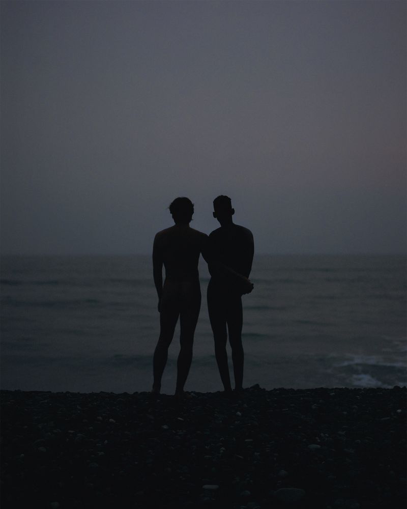 © Ryan Pfluger - Image from the Holding Space photography project