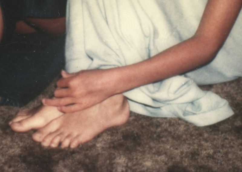 © Jantien de Bruin - Image from the Sister Love photography project