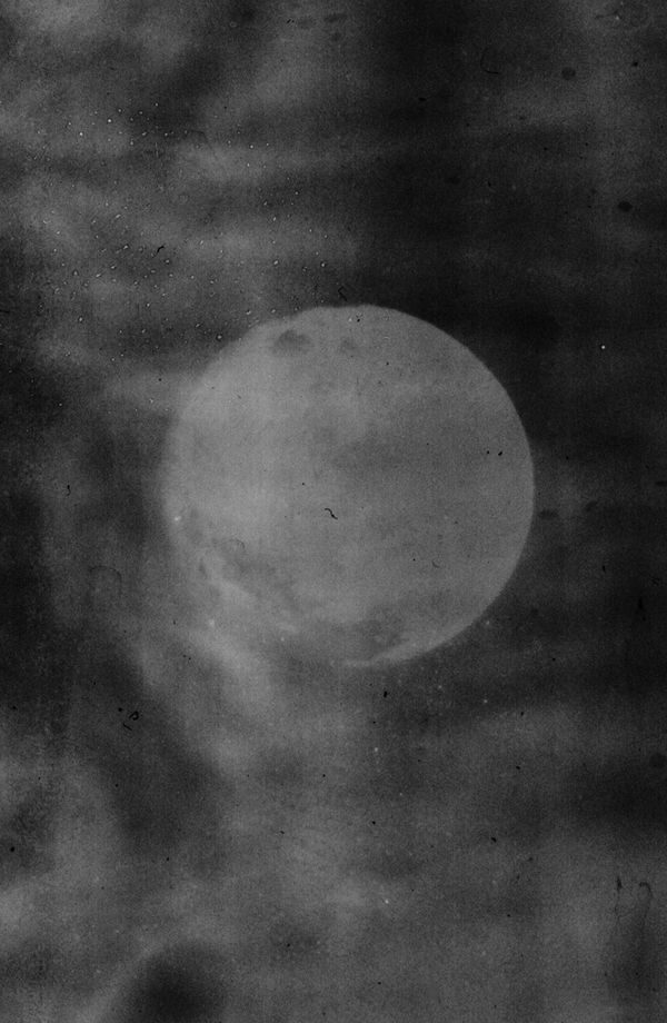 © Yorgos Kapsalakis - Image from the Death will come bearing your eyes photography project